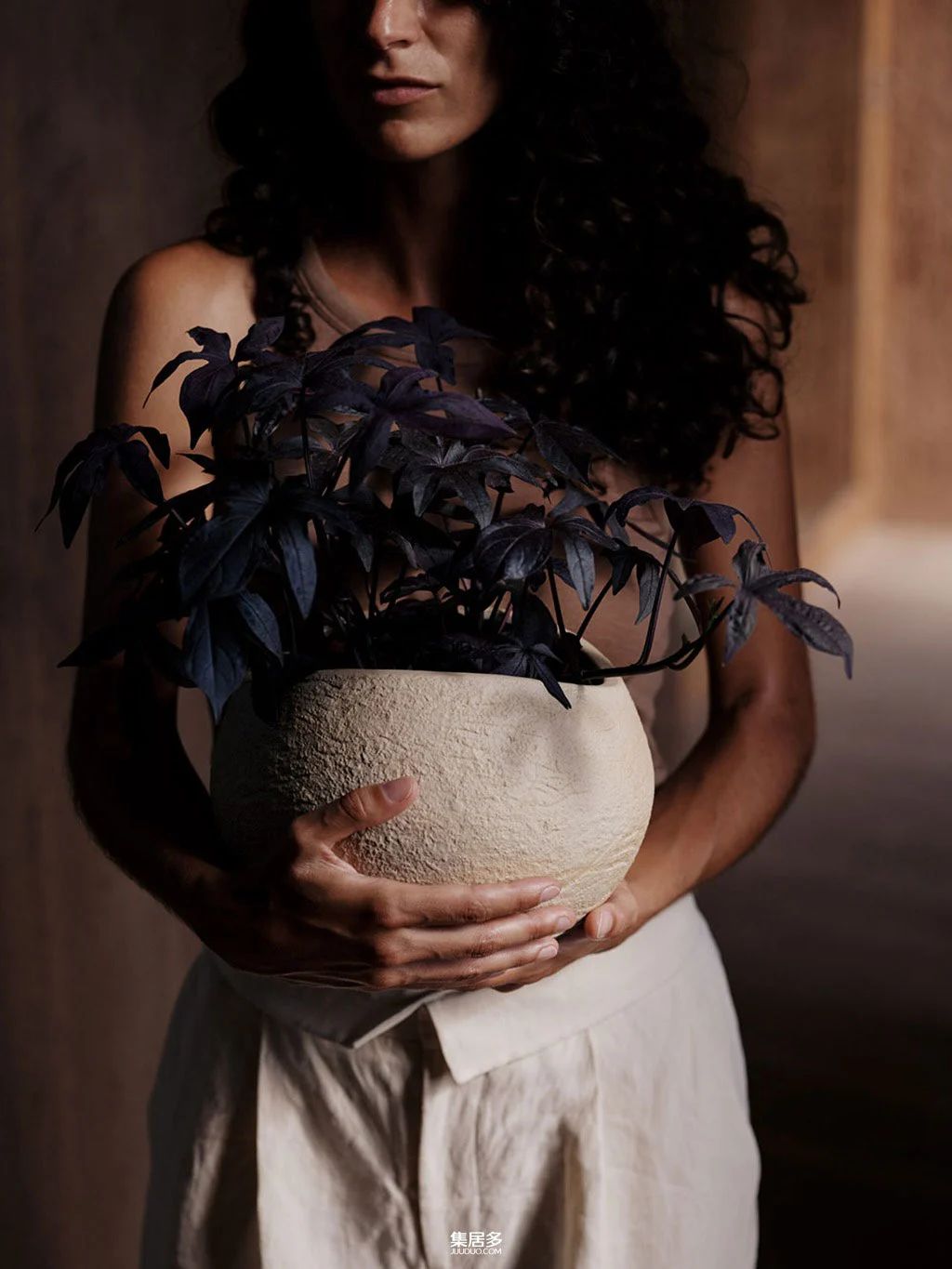 来自丹麦 以“温柔的极简主义”MENU Space-14