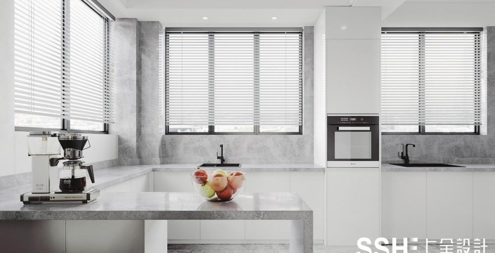 融合中西厨房的多功能区设计-11