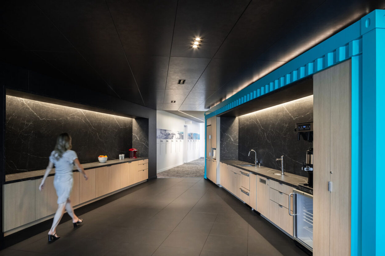 Congressman Alan Lowenthal Trade & Education Center, Long Beach, CA | Oculus Light Studio-6