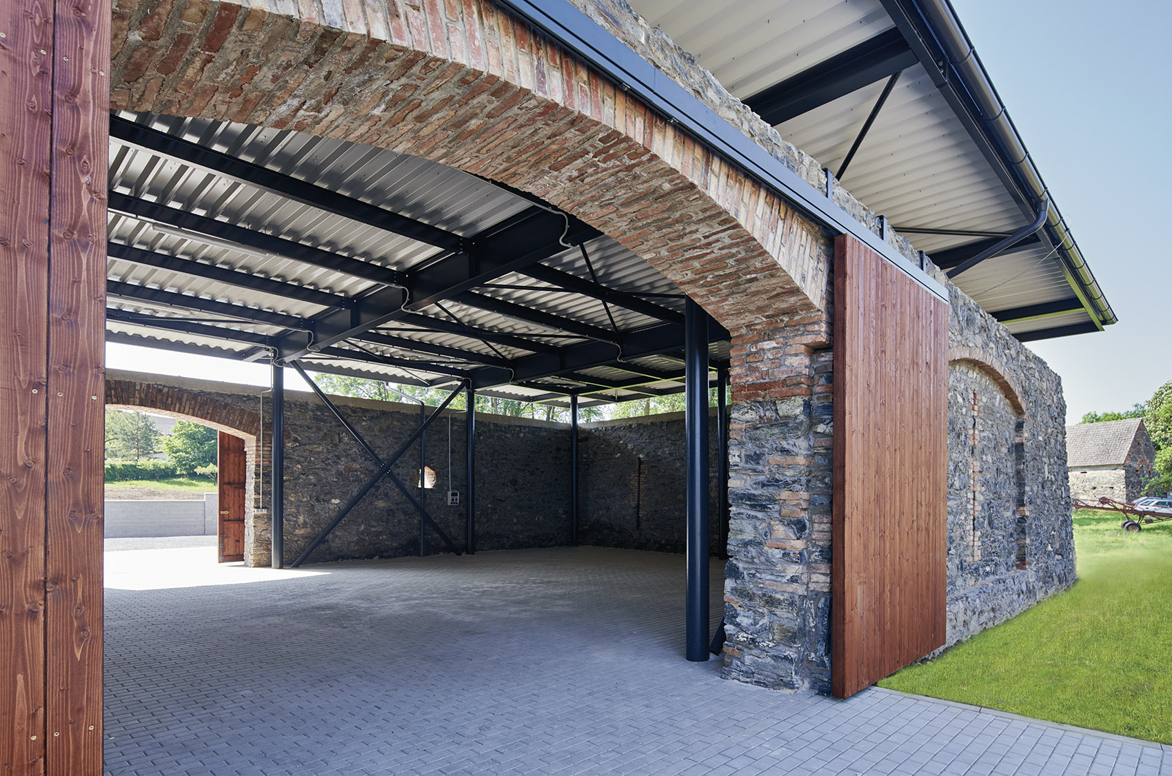 谷仓更新丨捷克丨DOMYJINAK Architects-16