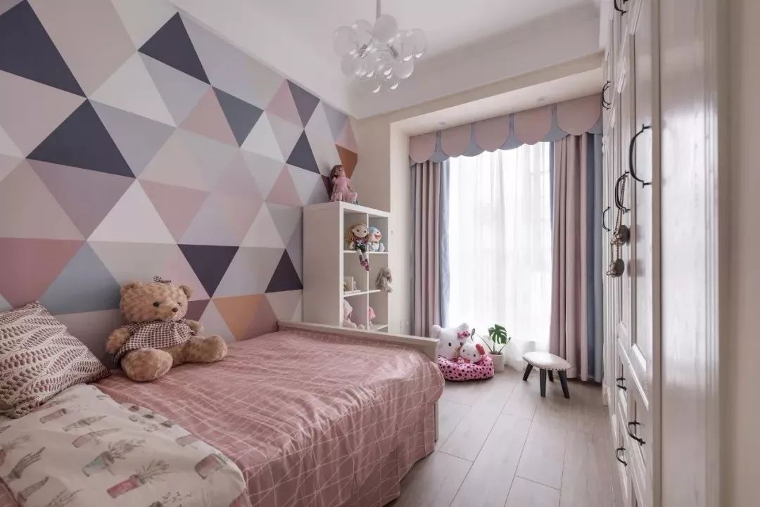 童趣盎然的多彩儿童房设计-8