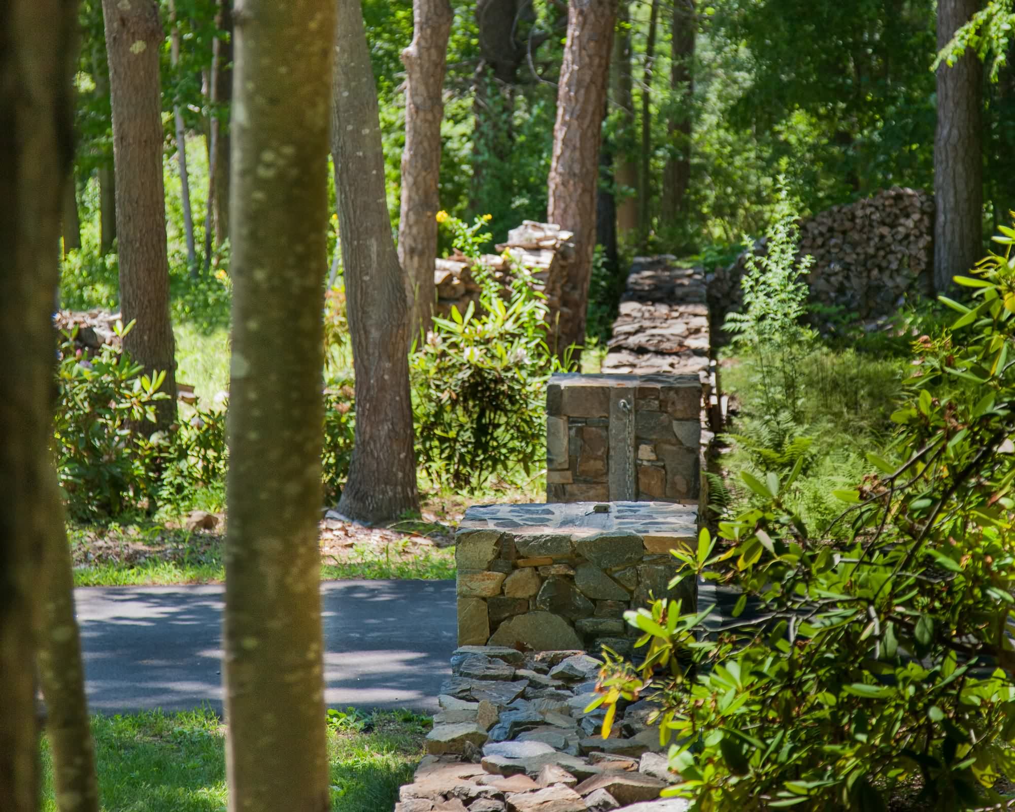 悬崖边的度假别墅丨不详-5