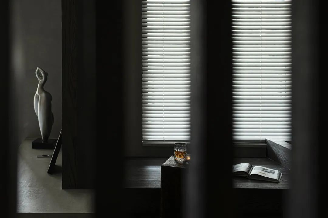 焦糖木肌理,构建内敛沉静的居家空间-24