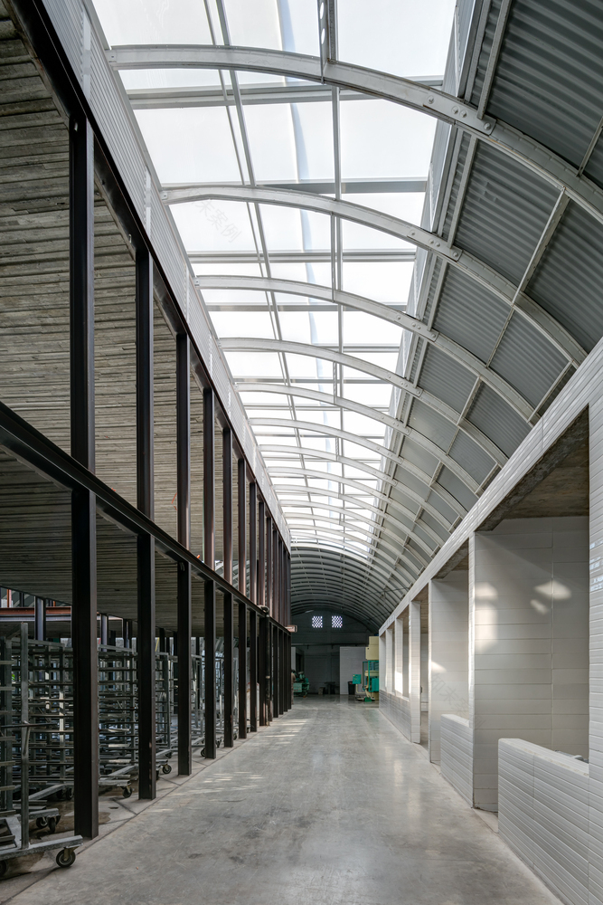 废弃仓库变身高颜值陶瓷厂-24