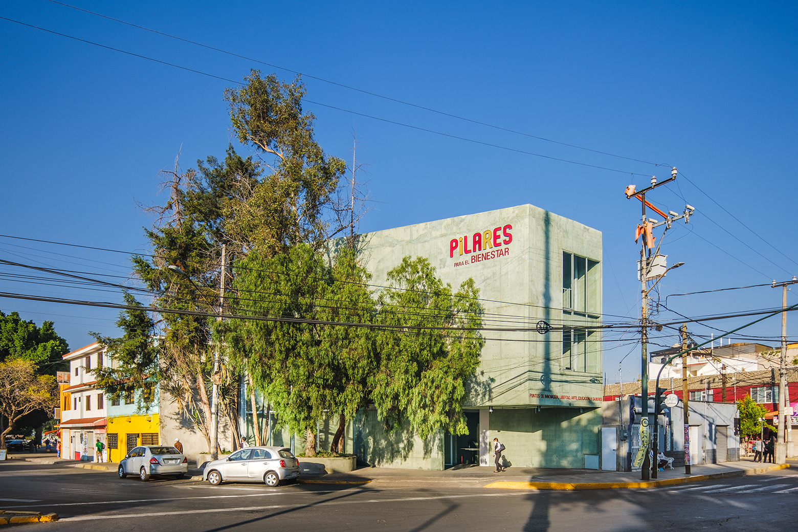 墨西哥市推動 PILARES 計畫：WORKac 與 Ignacio Urquiza Arquitectos 用綠色混凝土建造社區活動中心，在弱勢地區點燃希望之光 | FAM-14