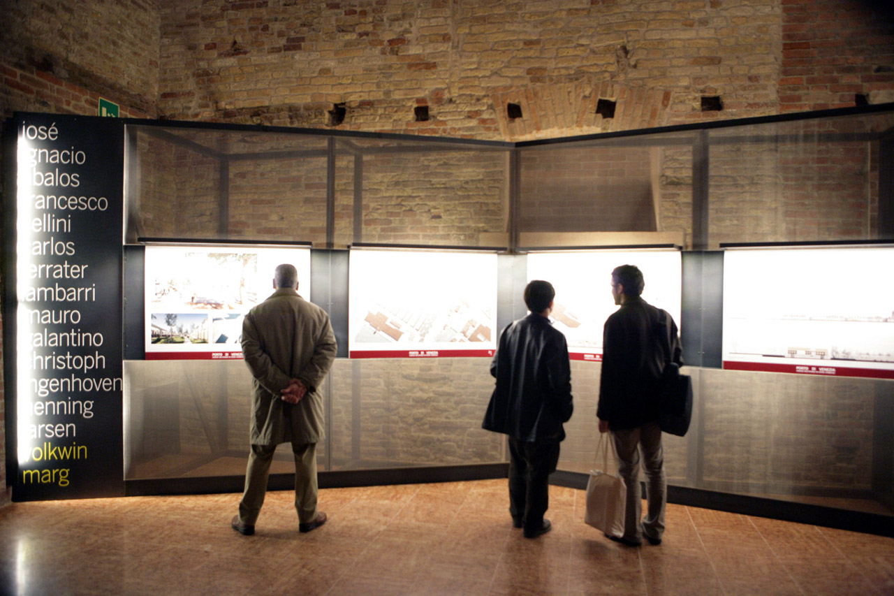  Arrivare a Venezia. Exhibition 
			-7