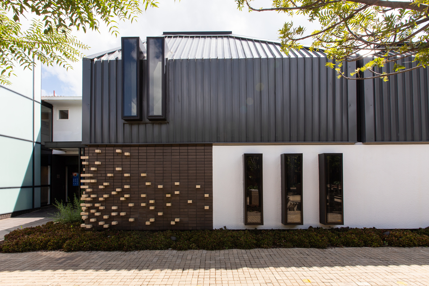 比勒陀利亚大学的哈菲尔德校区 Akanyang 建筑丨南非丨Two Five Five Architects-17