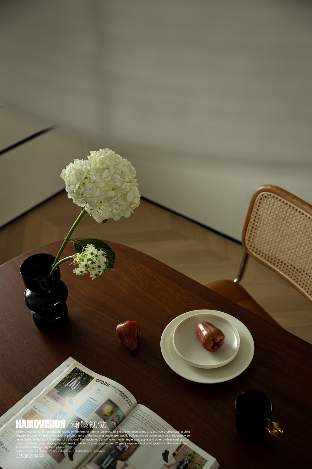 奶油色空间中的极简艺术丨中国上海丨年·演播室-44