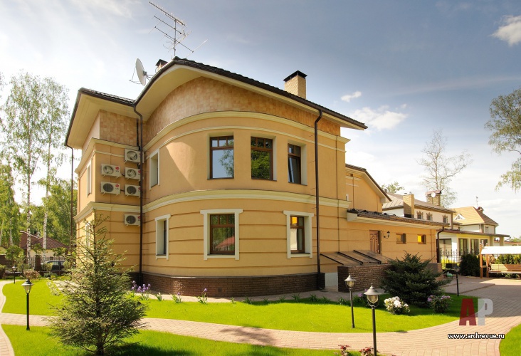 重建的新古典带阁楼乡村住宅丨拉里因·德米特里,拉里娜·叶莲娜-10