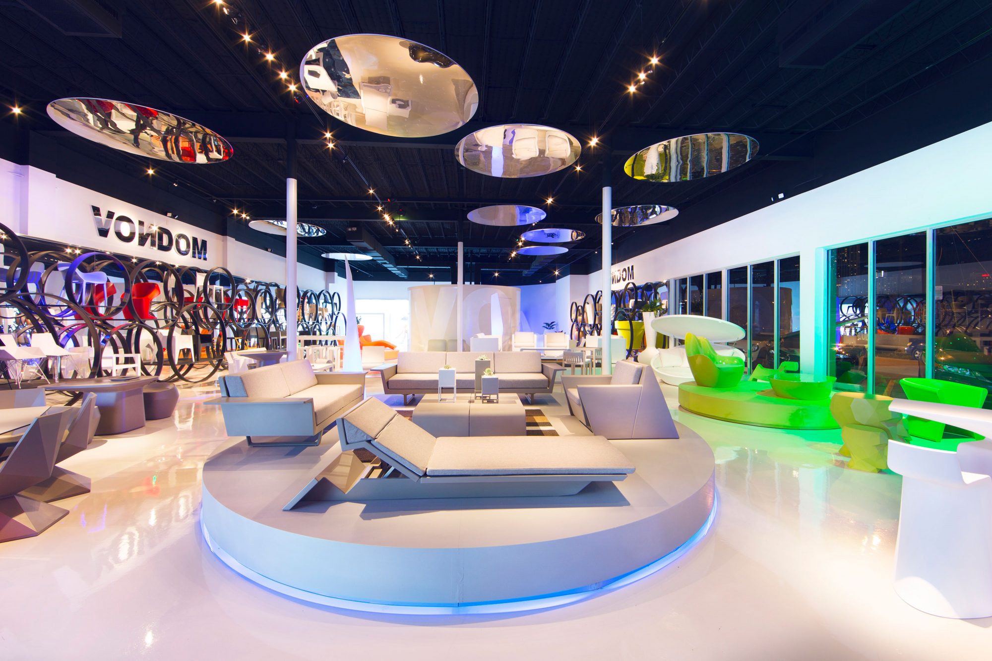 Flagship Store Ramón Esteve-1