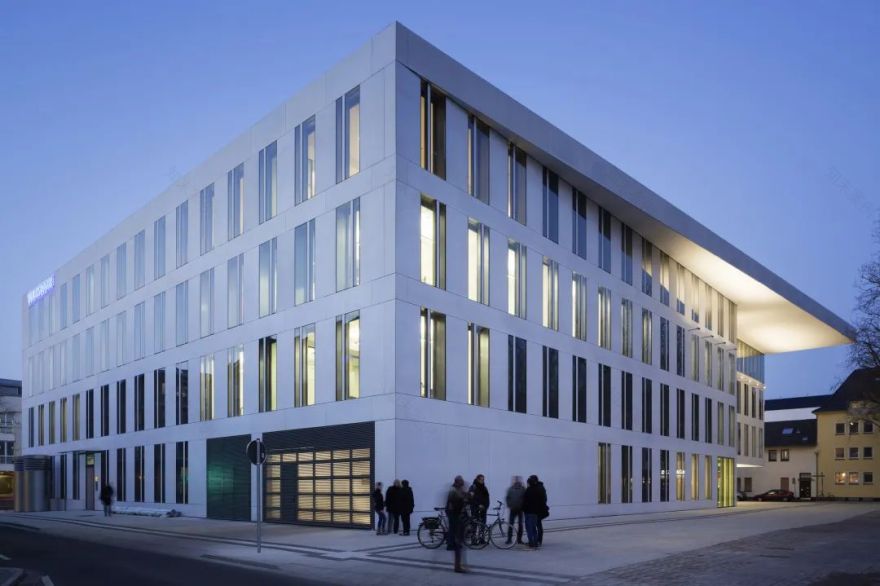 德国大众银行克雷费尔德总部丨盖博建筑设计-0