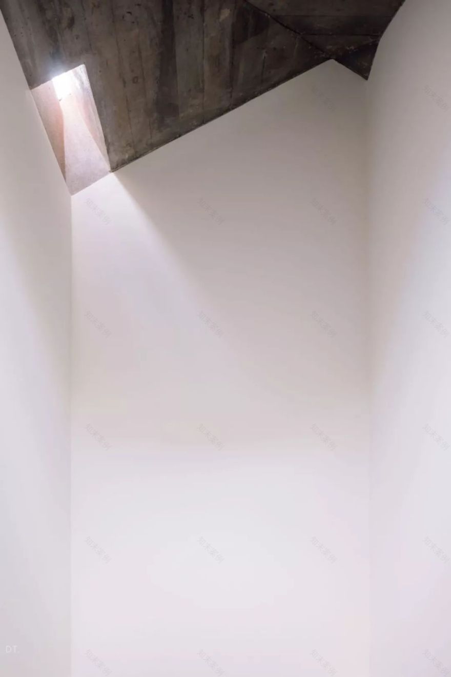 极简主义设计,葡萄牙里斯本的通透空间美学-60