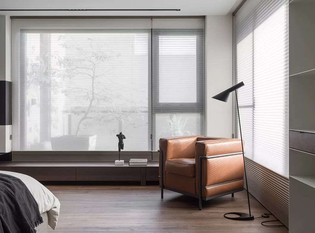 110 坪四层别墅，极简线条与自然元素共融-45