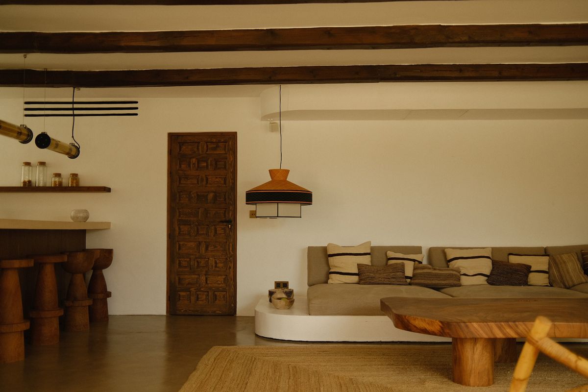 自然风豪华顶层公寓 | 微水泥与木质元素的完美融合-3