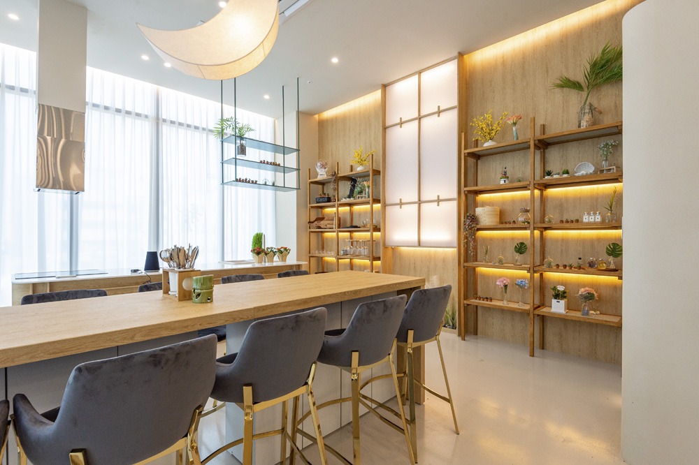 23 平米简约高雅的清新月洞穴工作室设计-4