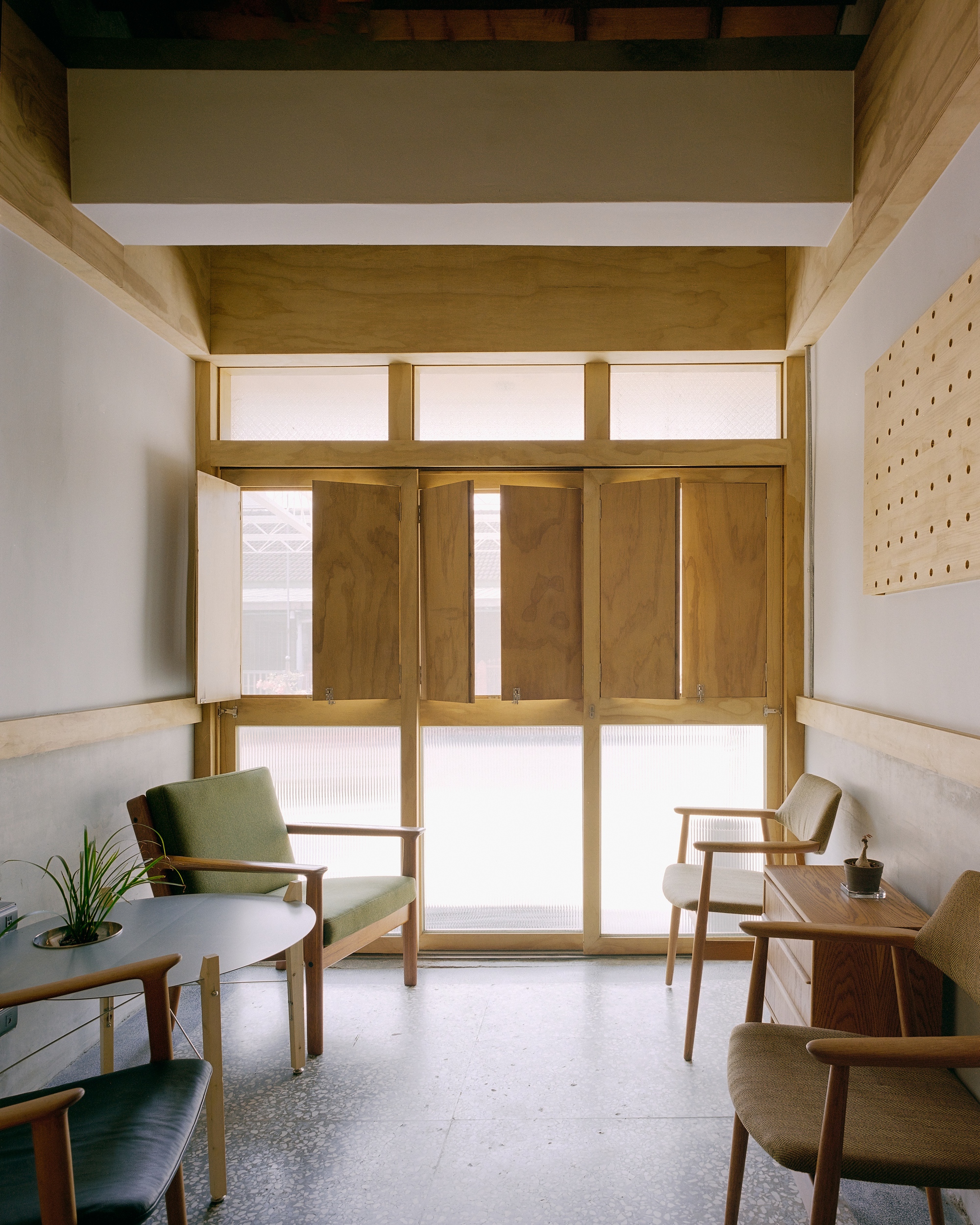 Half Day House / Cabinet YFY-14