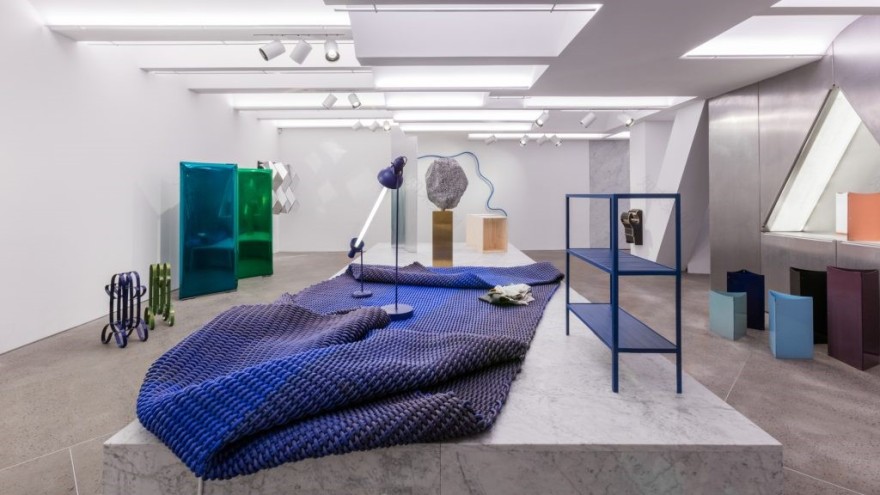 纽约:展览展示了物品的“拼贴”-0