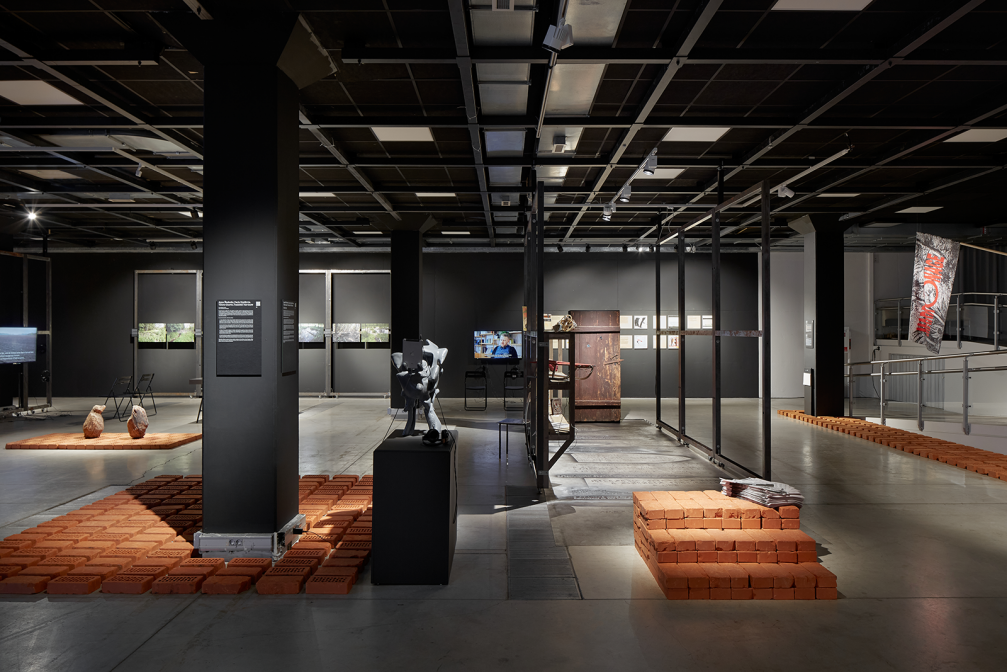 Izstādes «Dekoloniālās ekoloģijas» arhitektūra — «Gaiss» ← FOLD-2