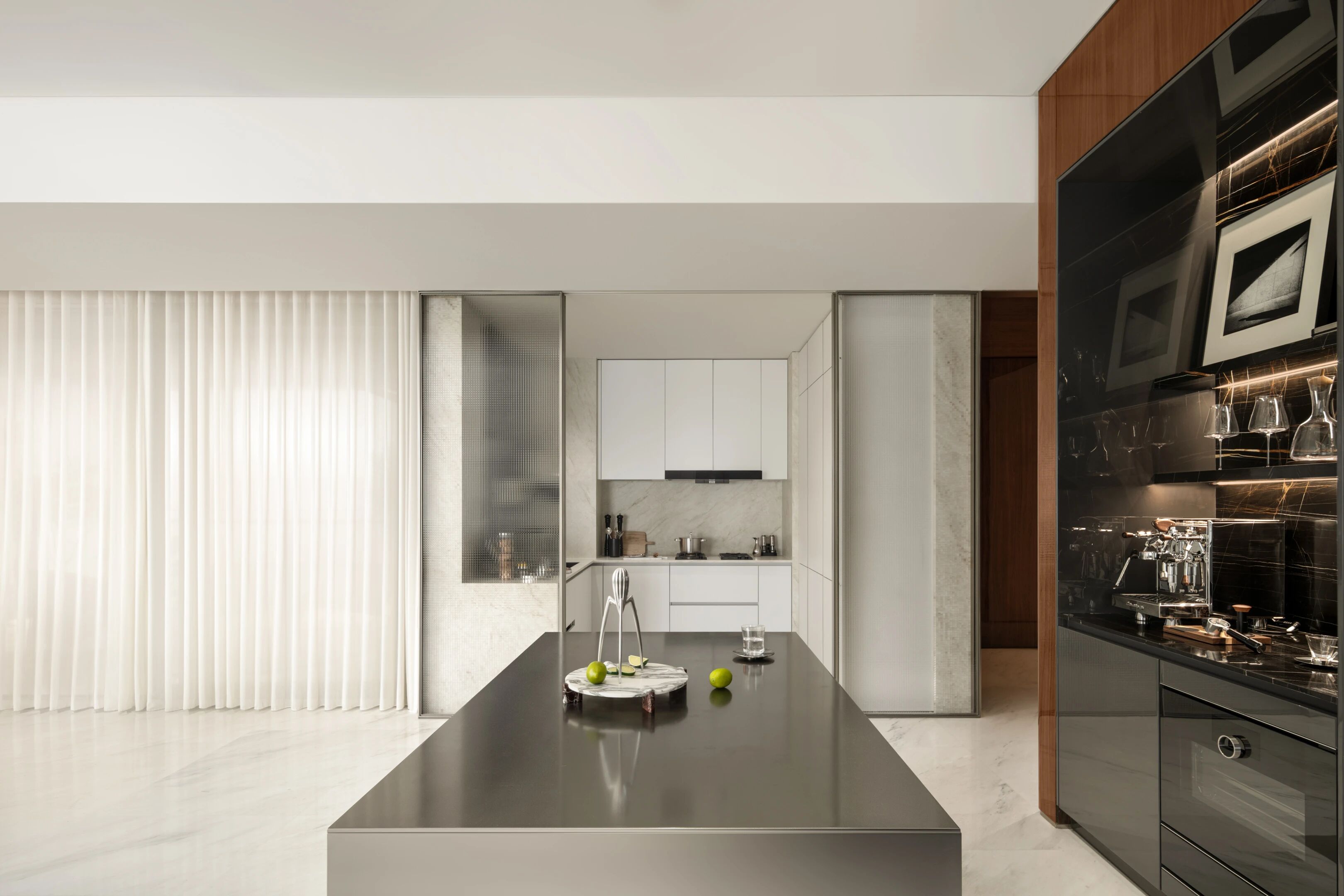 新作  先锋艺术 vs 怀旧经典 —— 华润置地 深圳湾澐玺 ONE BAY PARK丨中国深圳丨DIA设计-31