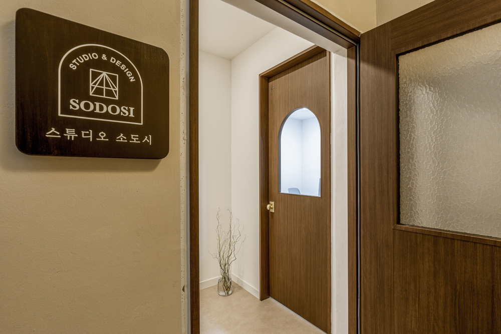 30 平米极简风工作室 设计亮点一目了然-23