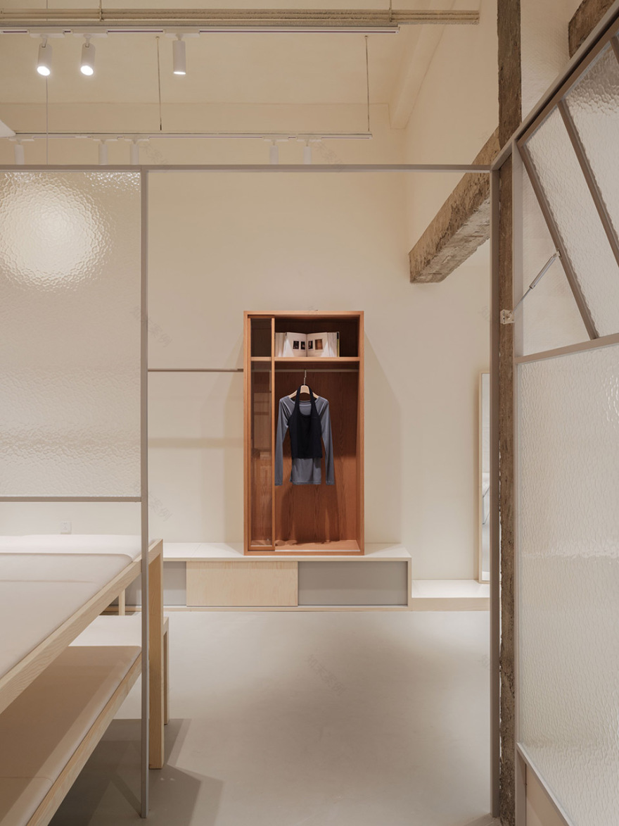 an action a day愚园路概念店,上海丨中国上海丨Woodo Studio(木斗设计)-35