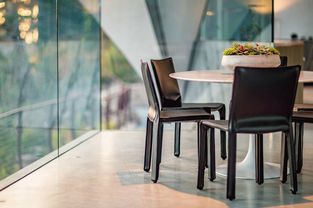 加利福尼亚州悬崖上的超级别墅-8