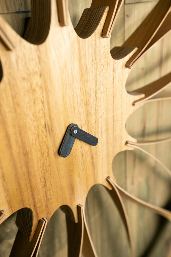 墨西哥设计展上,Gravity Probe B 时钟以相对论为灵感成为焦点-9