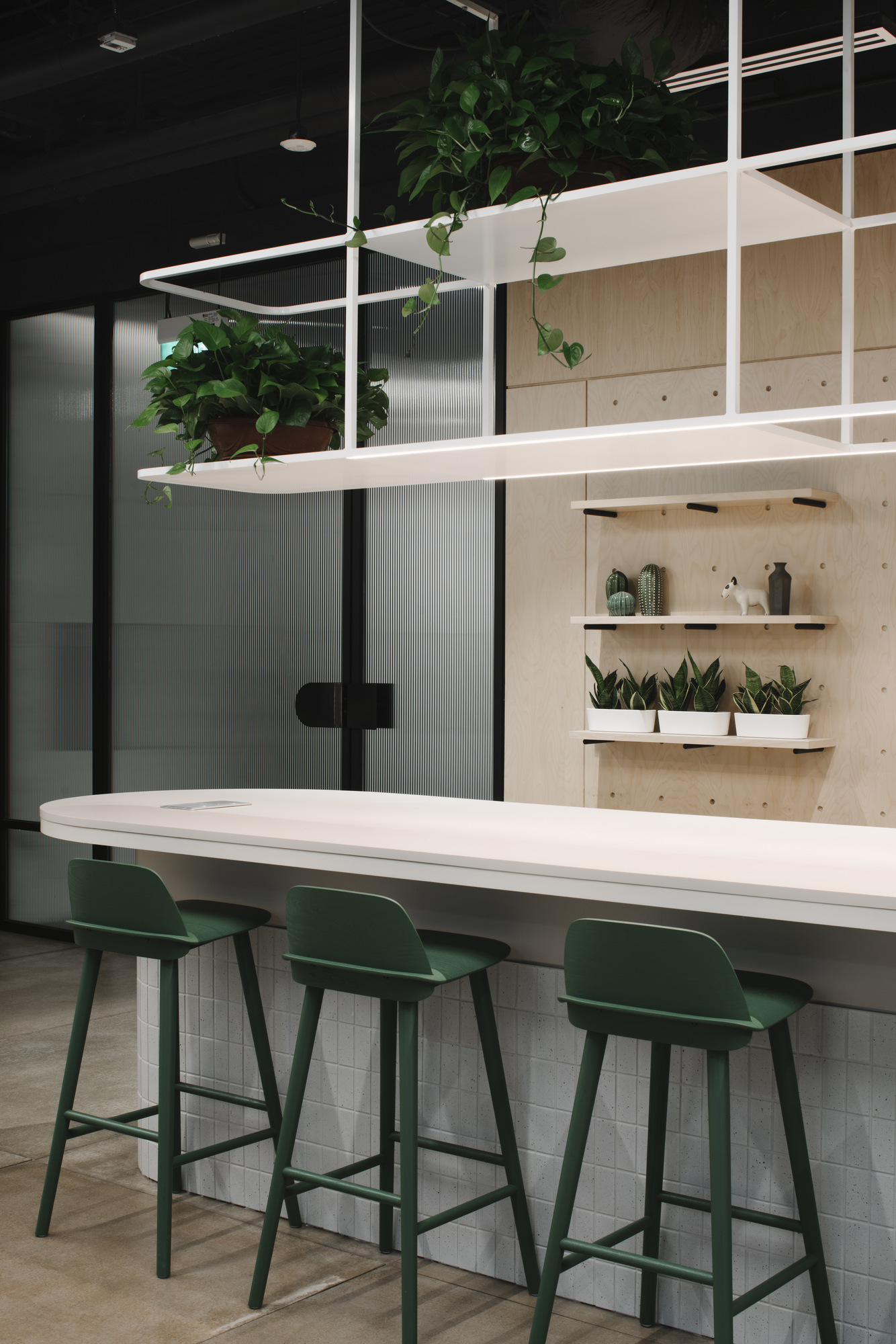 新加坡旅游科技公司办公室设计-16