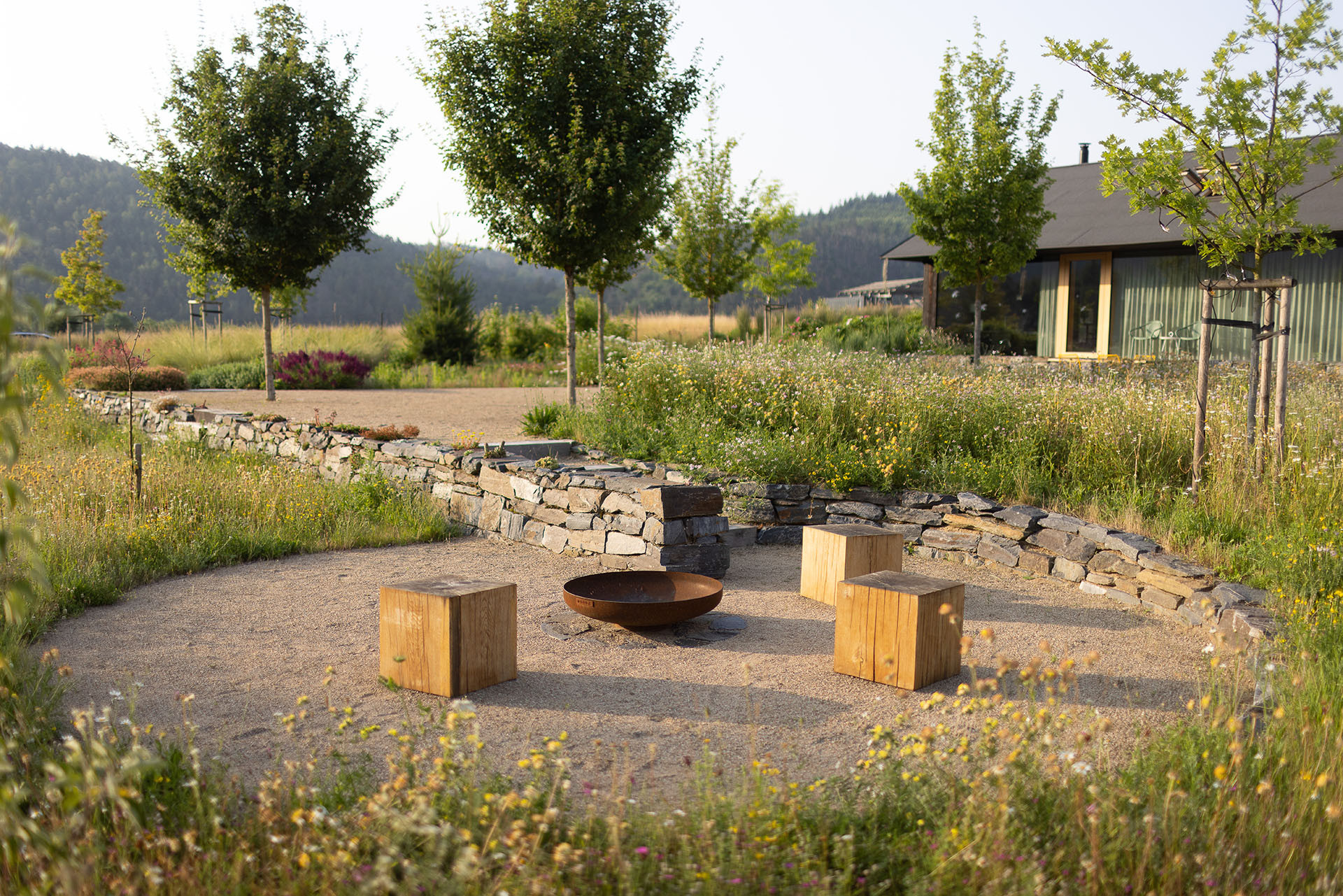 卡米克水库旁家庭住宅花园设计丨捷克-10