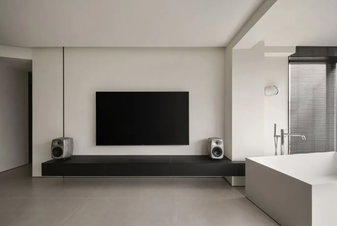 新作 · 躺在浴缸里,俯瞰整个南京路丨中国南京丨FF设计-14