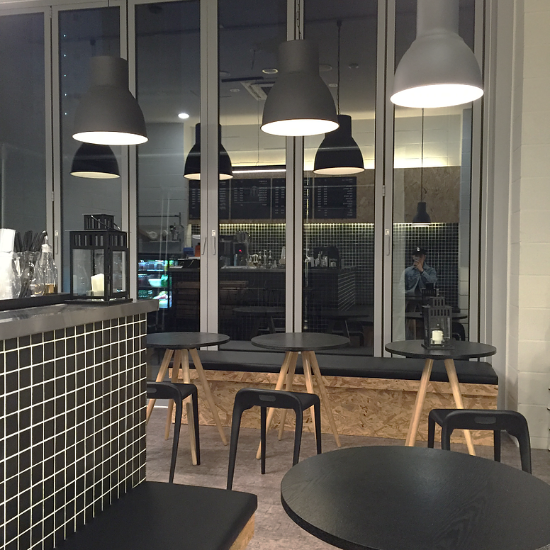 十坪黑砖咖啡厅 室内设计案例解读-6