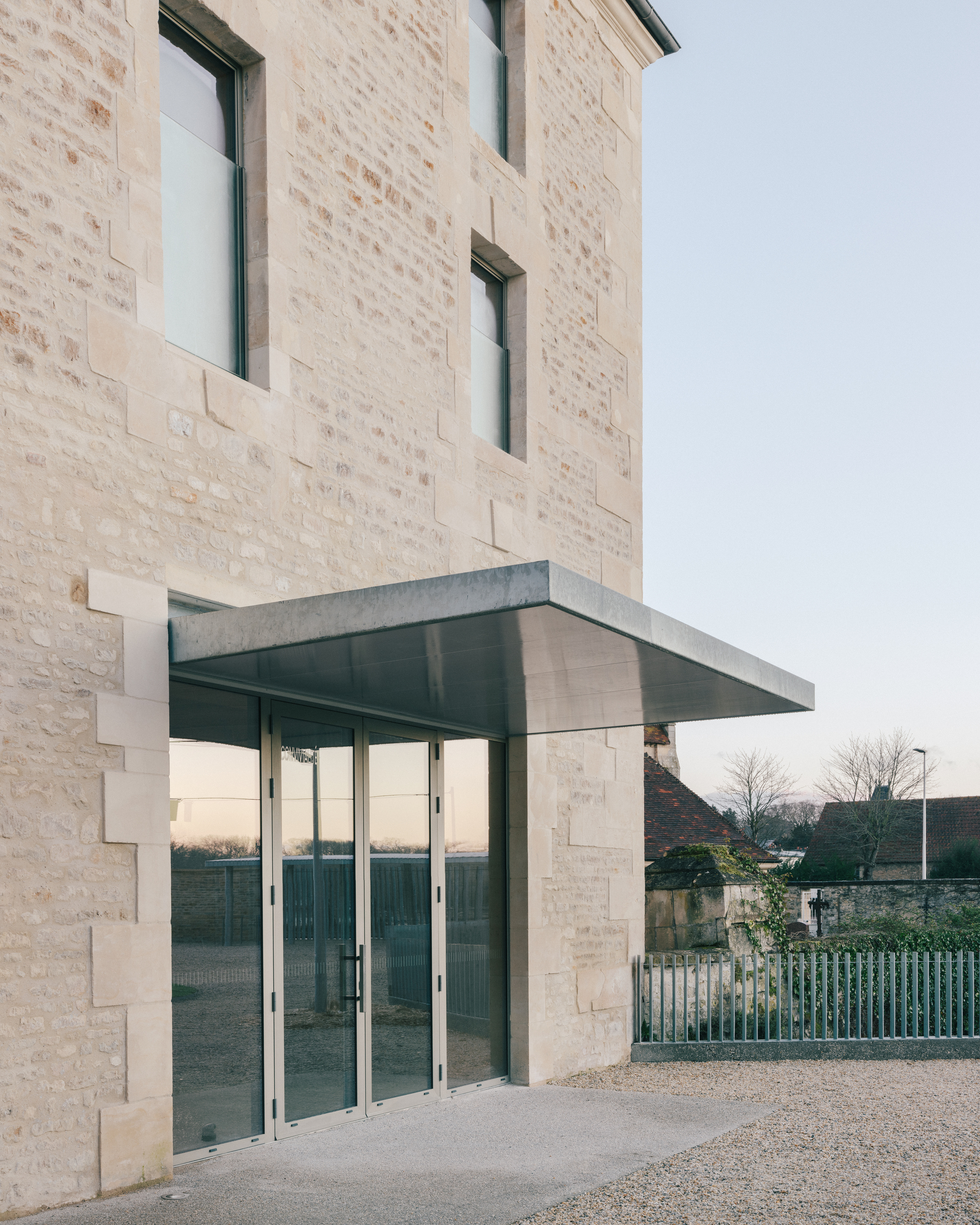 Rotation Workshops 多功能厅和协会大楼丨法国丨ACAU Architects-26