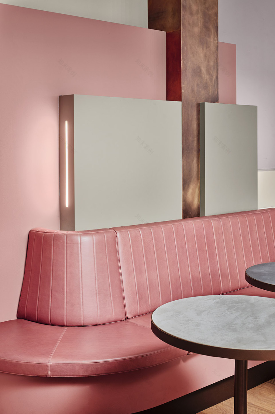 Foodhallen美食广场海牙店,荷兰 / Studio Modijefsky-47