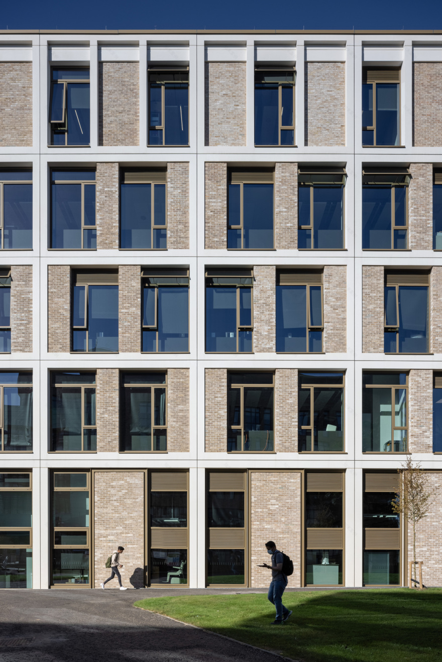 格兰治高曼中央四合院校区丨爱尔兰都柏林丨Feilden Clegg Bradley Studios-32