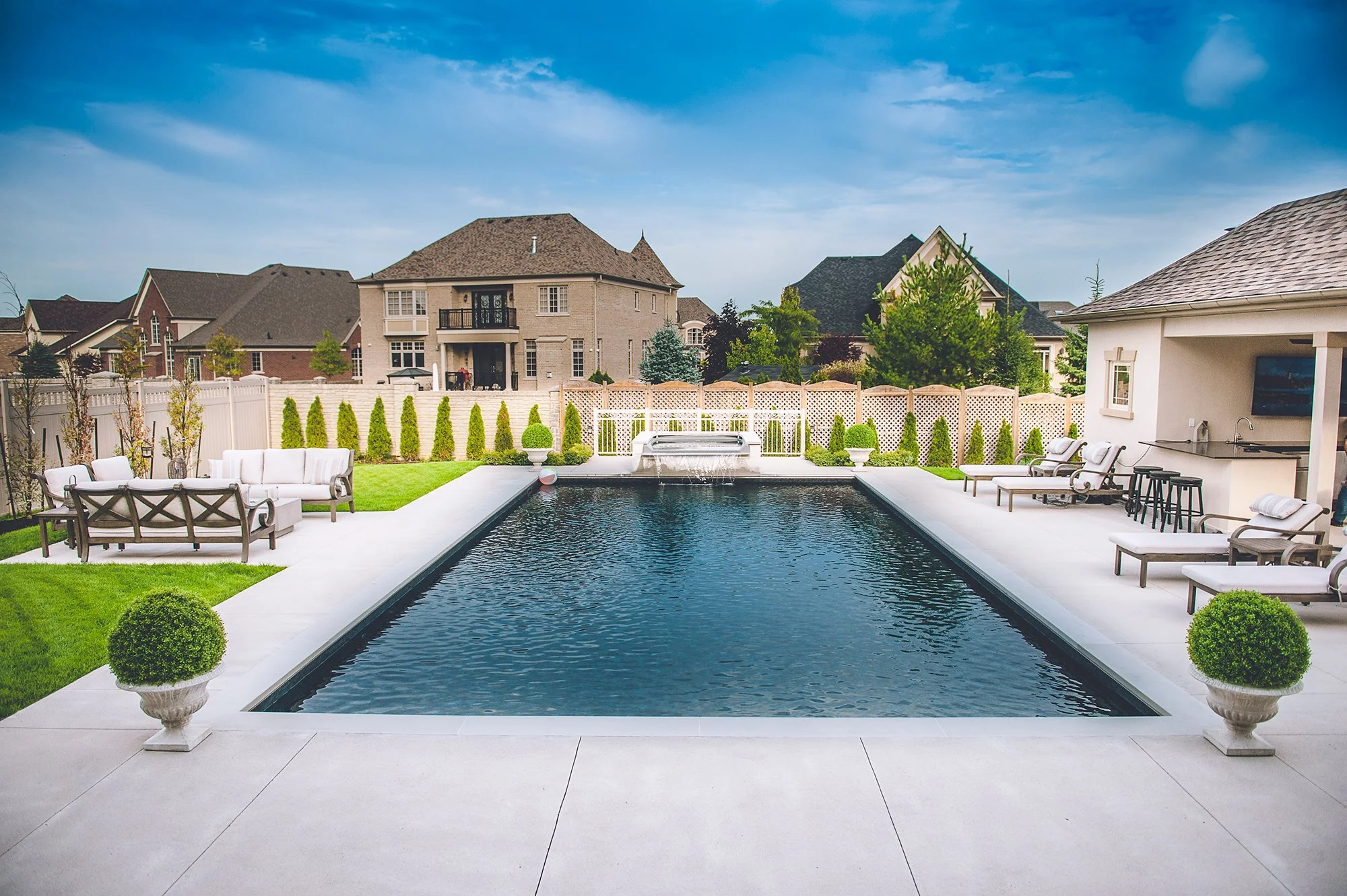 带游泳池的绿洲丨Elizabeth Jurecki-6