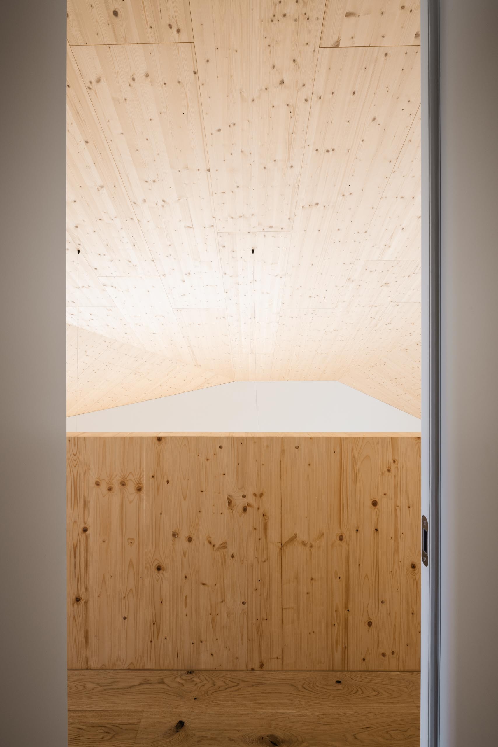 Tančiareň,Bratislava（布拉迪斯拉发舞蹈室）丨斯洛伐克布拉迪斯拉发-43