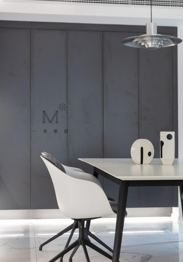 平层丨【一米家居】黑白灰居住智慧-5