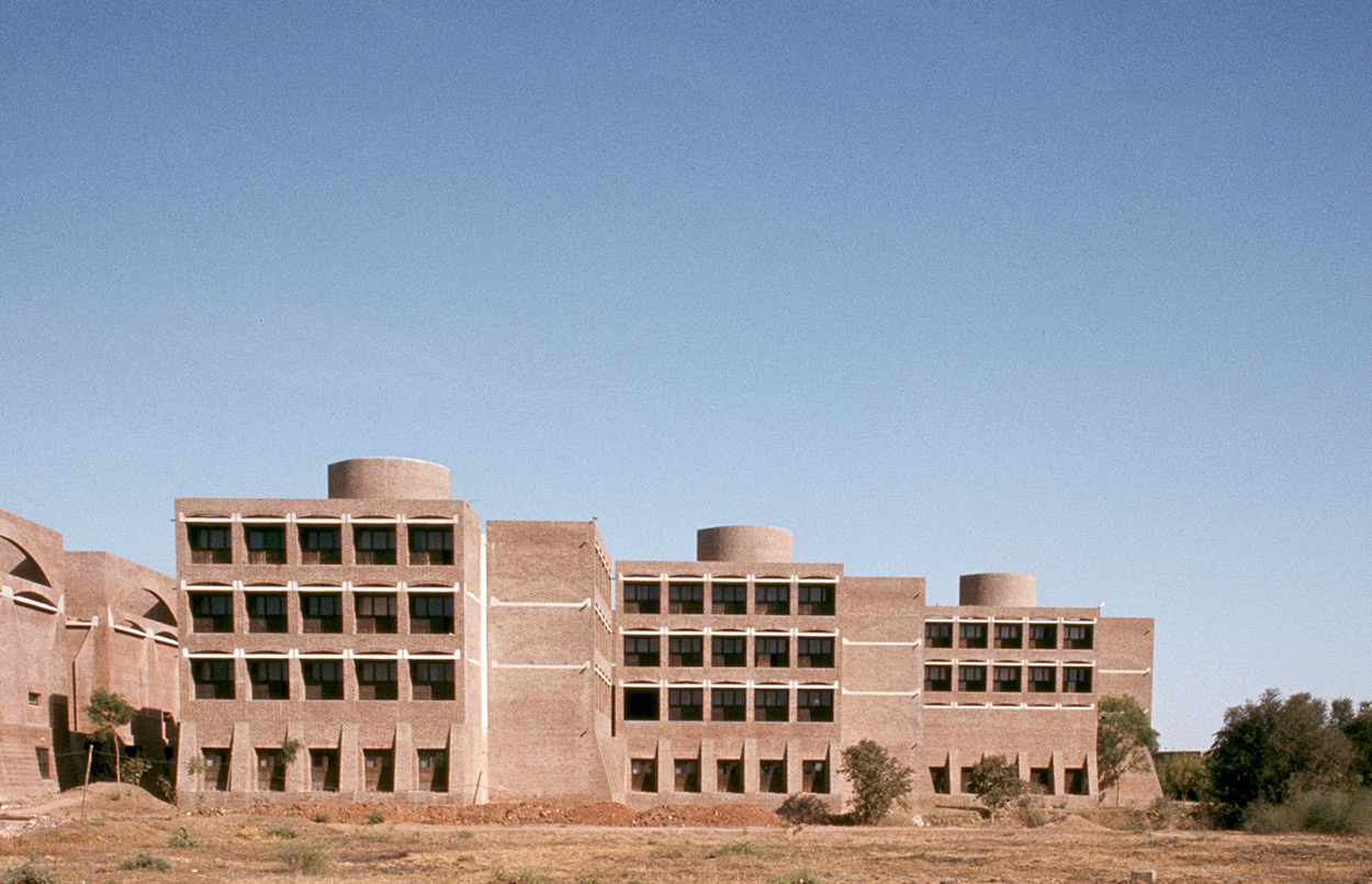 印度管理学院艾哈迈达巴德分校丨路易斯·康,合作者 B.V. 多希,阿南特·拉杰-57