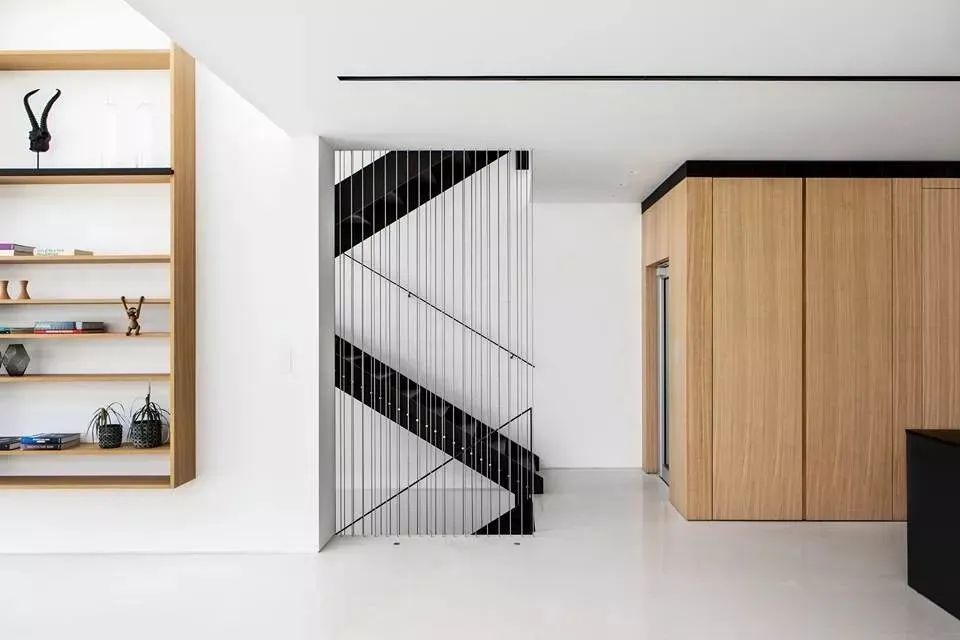 极简别墅设计 | Raz Melamed 的光影艺术空间-8