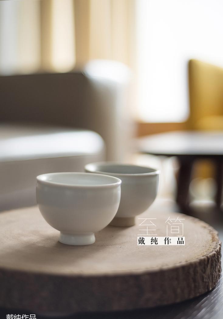 极简至美 | 双人工作台与无收纳空间的家居设计-11