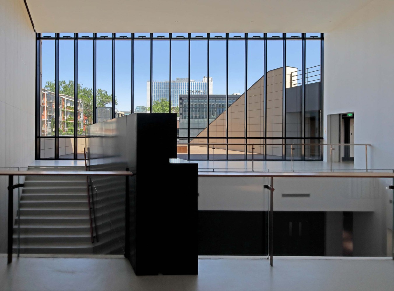 城市更新中的多功能办公空间——CADG 创新科研示范中心-83