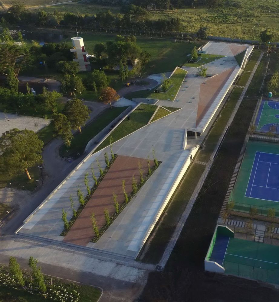 融合景观的圣克拉拉公园 Pavilion in Parque Santa Clara-43