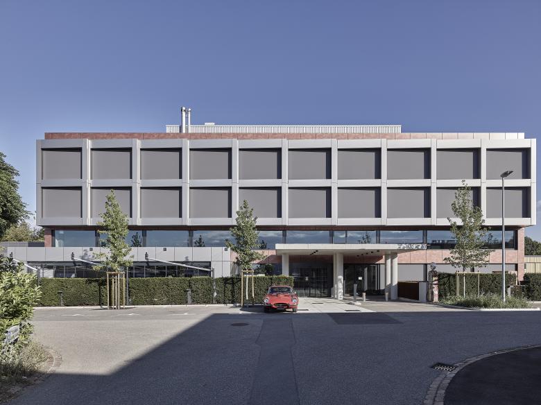 汽车展厅丨瑞士丨Peter Beyer Photography-0