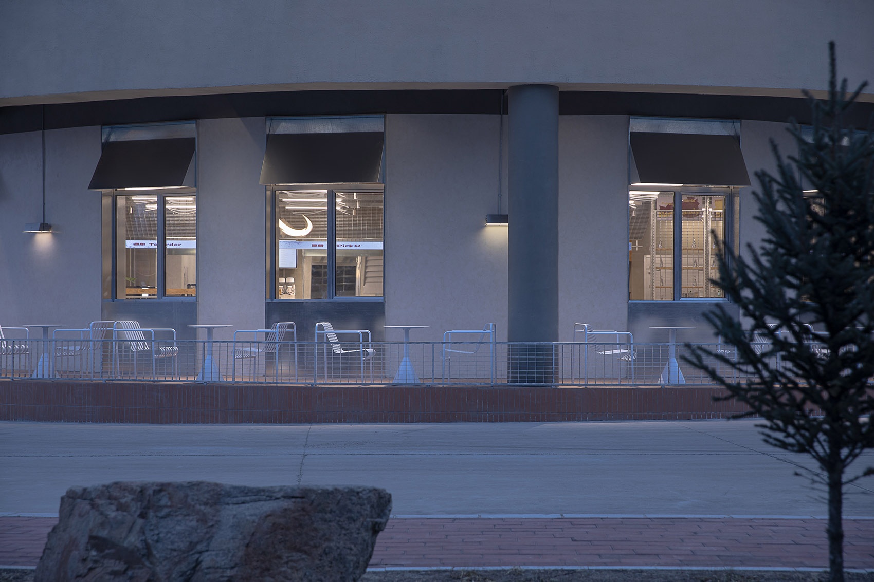 黑龙江省大庆市“猛咖”咖啡馆丨中国大庆丨慢珊瑚设计-5