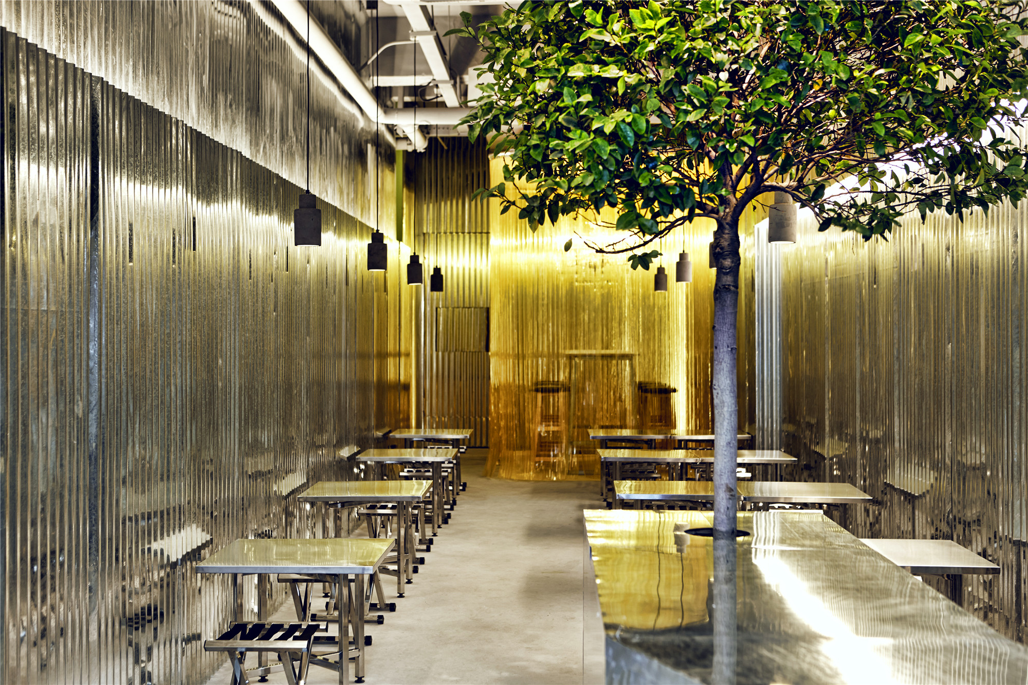 52㎡超低成本潮爆串吧设计-14