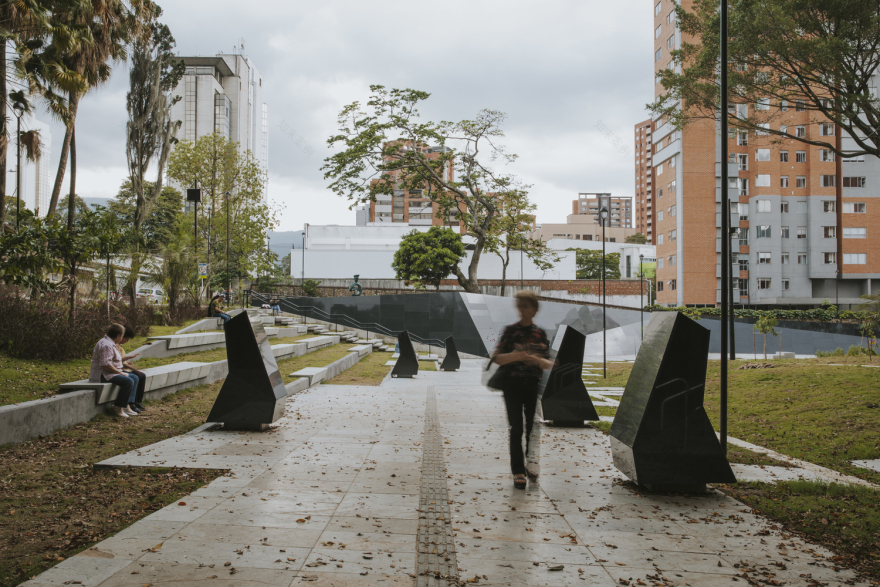 哥伦比亚Conmemorativo屈曲公园-13