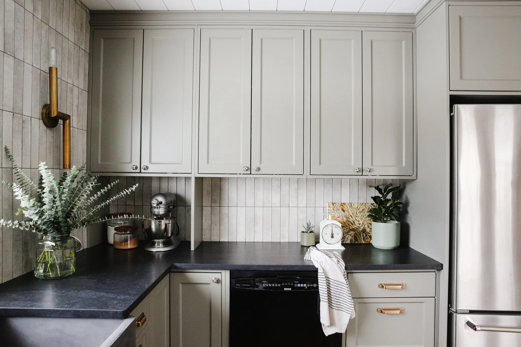 Farmer's Daughter Interiors & Design  - Midcentury Farmhouse -15