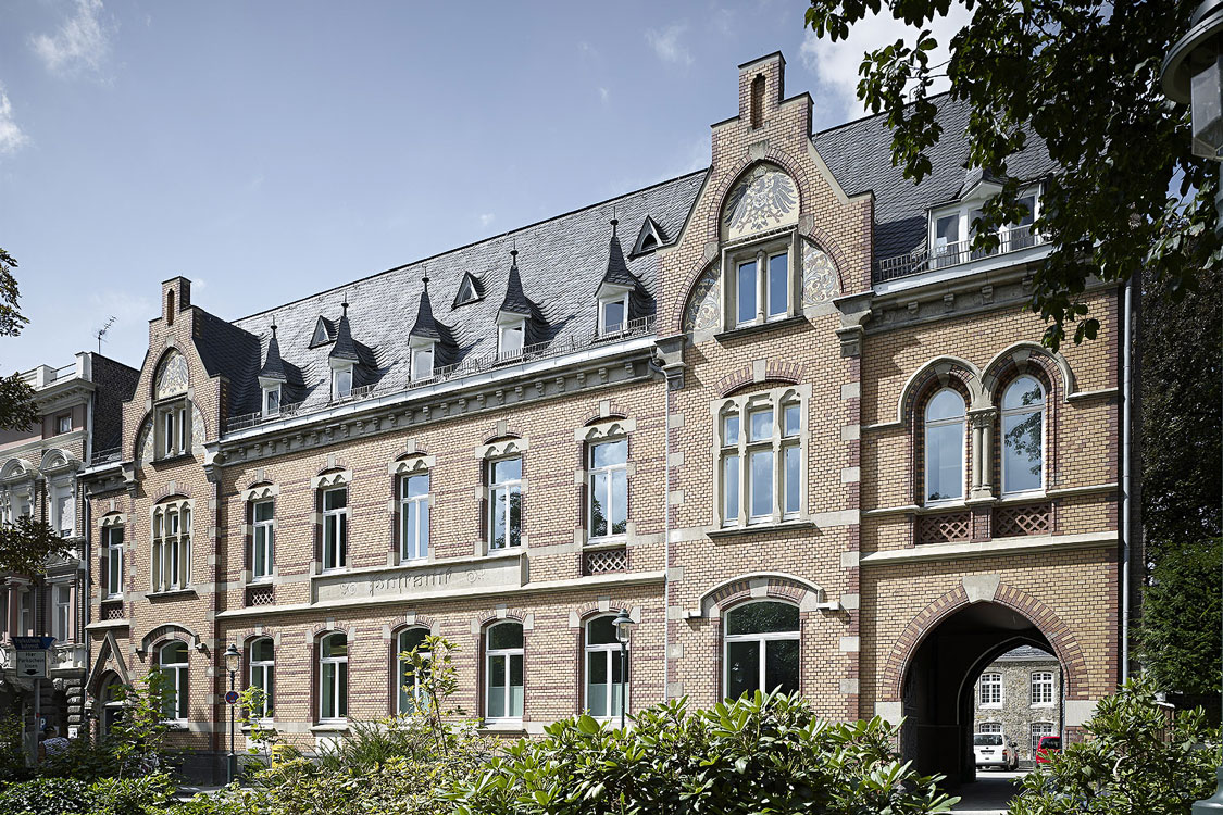 Ärztehaus Stolberg（斯托尔贝格医疗中心）丨Döring Dahmen Joeressen Architekten-2