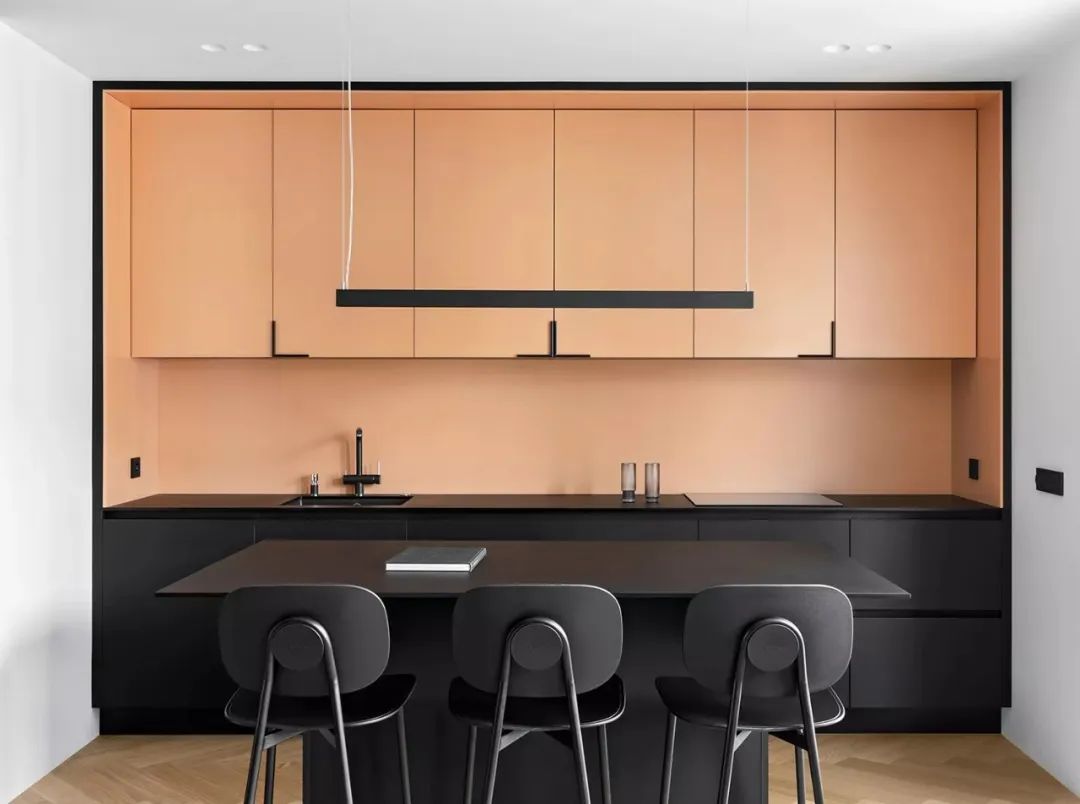 黑白魅力 · 120㎡艺术空间设计丨Alexandra Burmistrova-38