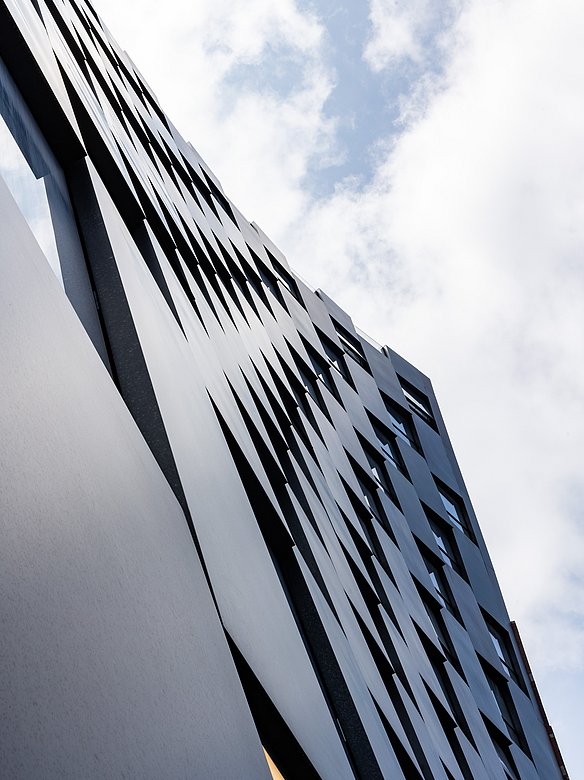 微笑·波尔外立面系统（注：这里POHL直接音译为波尔，Facades常见释义为外立面、外墙 ，考虑到可能是建筑相关的品牌或产品，这里加上系统使表意更完整，具体需结合实际语境） 丨美国纽约丨BIG  Bjarke Ingels Group-21